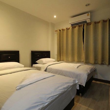 Chaiwat Guesthouse Bangkok Kültér fotó