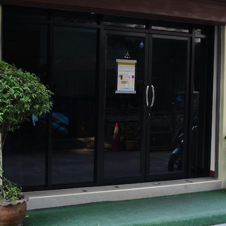 Chaiwat Guesthouse Bangkok Kültér fotó